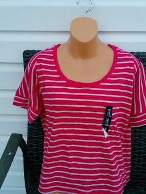 GAP TOP SIZE MED NEW WITHOUT TAGS